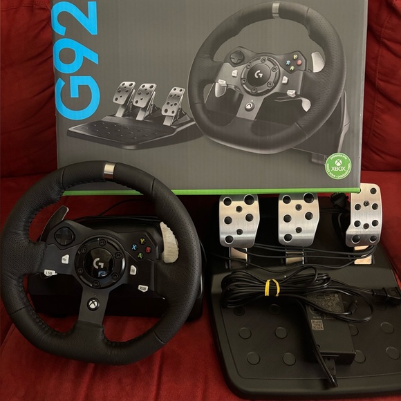 G920 Racing Wheel - Picture 3 of 6